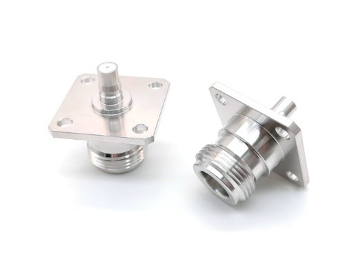 Low PIM N Female to QMA Female Flang Mounted RF Connector
